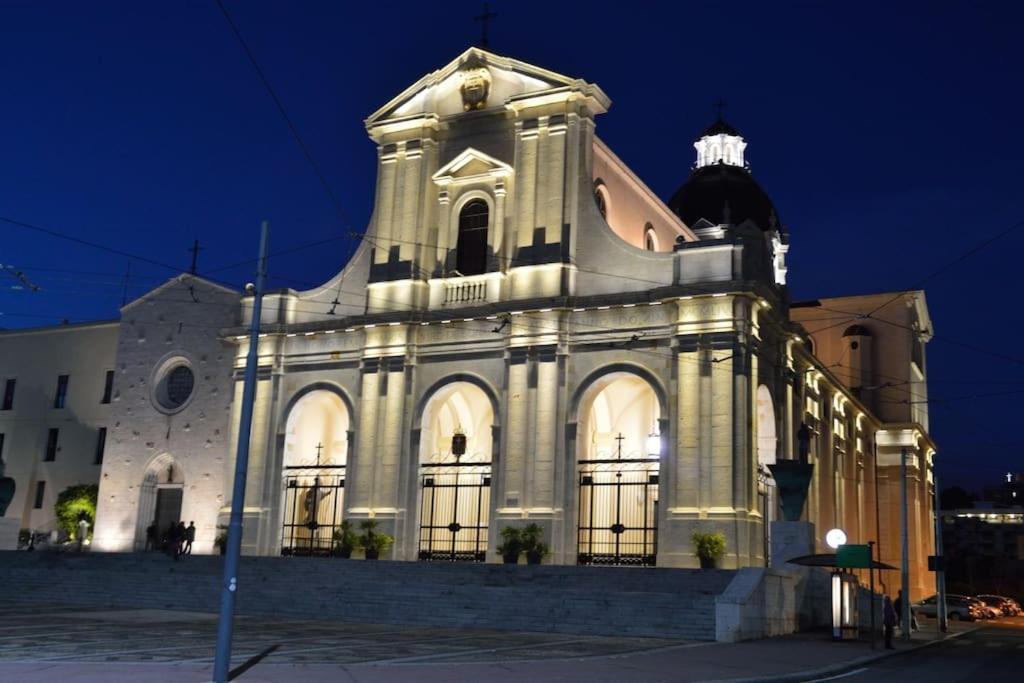 Da Mari Casa Vacanza Cagliari Ngoại thất bức ảnh